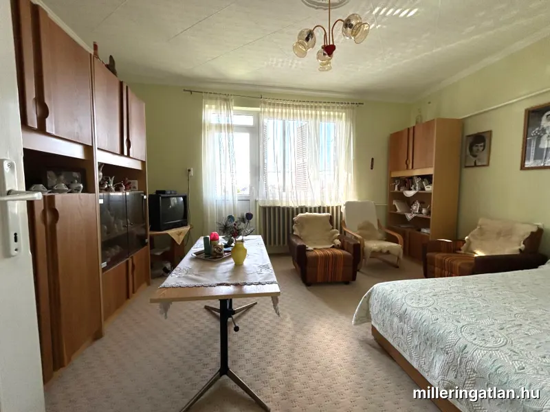Eladó családi ház, Balmazújváros